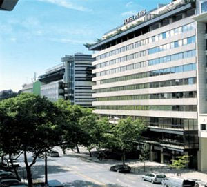 LISBON Golden Tulip Altis Suites