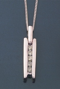 Littlewoods-Index white gold diamond pendant