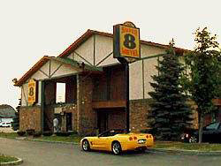 LIVONIA Super 8 Motel Livonia/Detroit Area