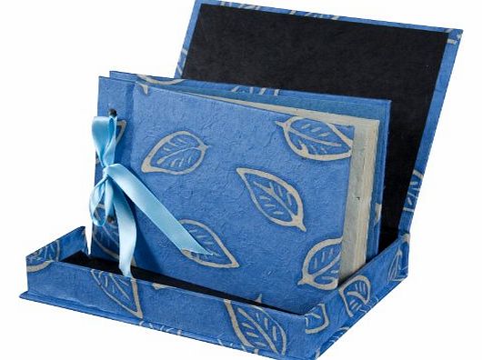 Lokta - The paper with a clear conscience! Photo Album Handmade (Boxed) - Blue Batik Leaf design