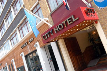 LONDON City Hotel