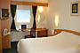 London Custom House Hotel London (Superior Room) London