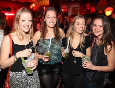 London Pub Crawl and Nightlife Tours