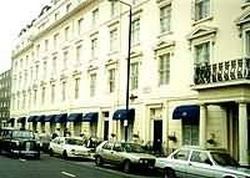 LONDON Royal Court Apartments
