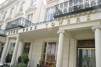 LONDON The Hyde Park Towers Hotel