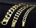 9-carat gold solid bark-effect curb bracelet - 2oz