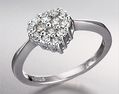 LXDirect 9-carat white gold heart ring