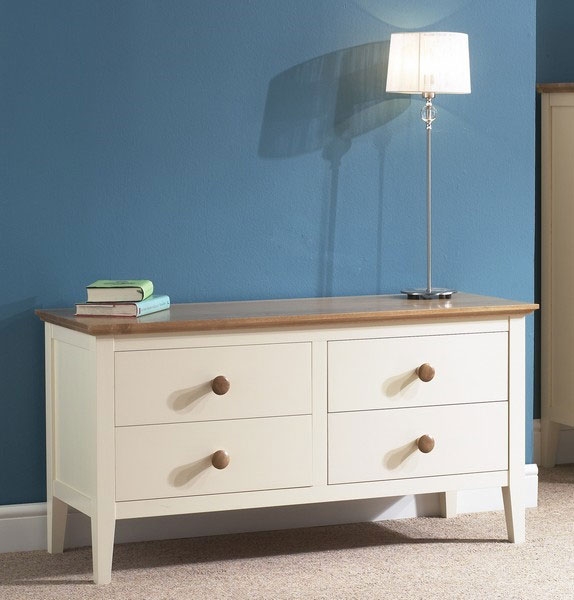 Lyndhurst 4 Drawer Chest