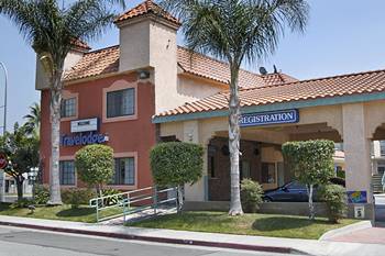 LYNWOOD Century Freeway Travelodge