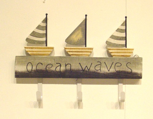 Maison Blue Boats set of 3 Hanging Hooks ideal for Childs room