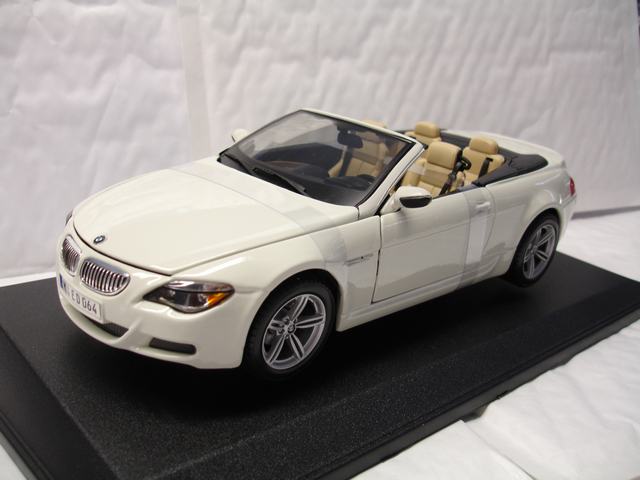 Maisto BMW M6 Cabrio in White
