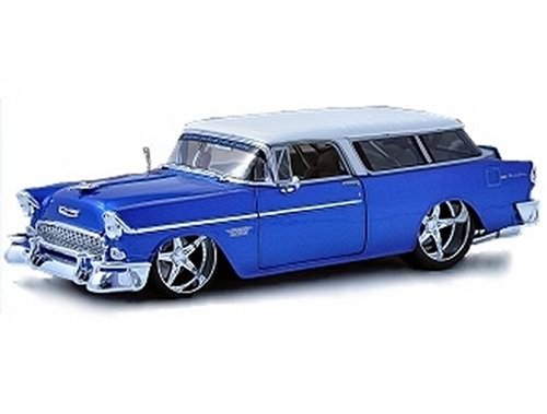 Maisto Diecast Model Chevrolet Nomad 1955 in Metallic Blue 118 scale