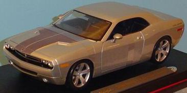 Maisto Dodge Challenger Concept 2006 in Silver