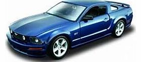 Maisto Ford Mustang GT Diecast Model Car Kit