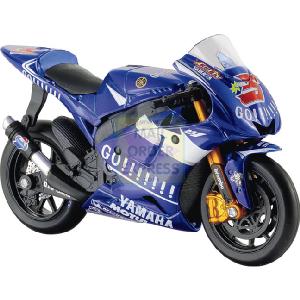 Maisto Yamaha GP 05 Colin Edwards 1 18 Scale Kit