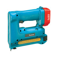 Makita T221Dw 9.6v Cordless Stapler 10mm   1 Battery 1.3Ah NiCd