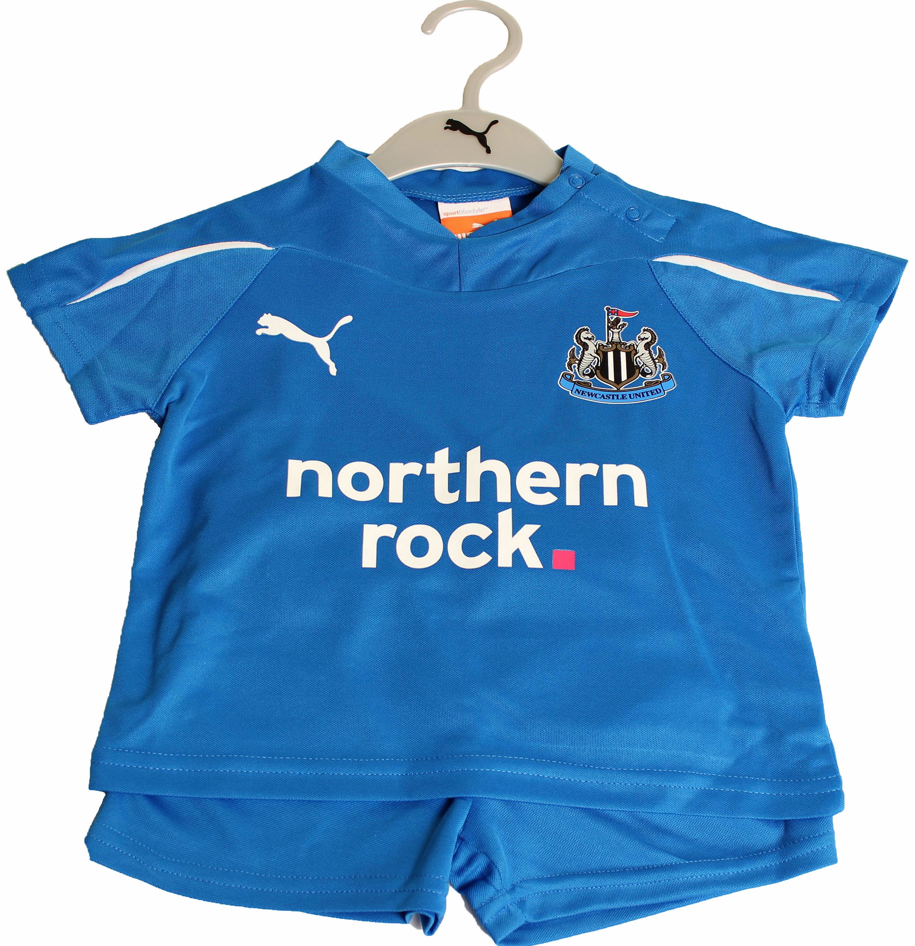 MAMAS AND PAPAS Puma Newcastle Baby 2010-11 Away Kit