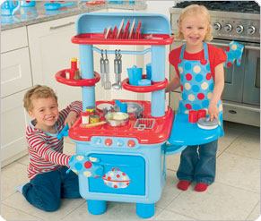 Mamas and Papas Sizzlin Kitchen with free accessory set worth andpound;30