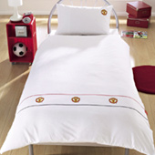 Manchester United Crest Embroidered Single Duvet - White.