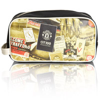 Manchester United Retro OT100 Wash Bag.