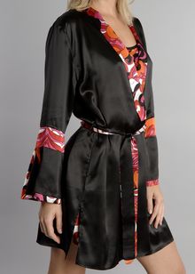 Arabesque kimono robe