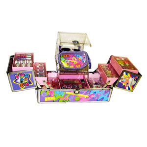 Markwins International Pop Studio Case Gift Set