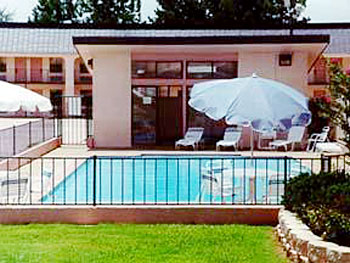 Econo Lodge Marshall