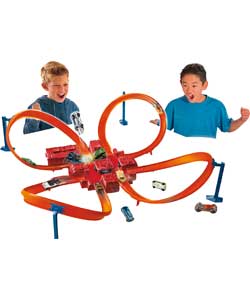 Mattel Hot Wheels Criss Cross Crash Track Set