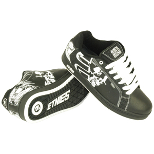 Etnies Fader Shoe. Black Black White