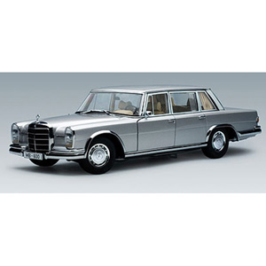 mercedes 600 SWB 1964 - Silver 1:18