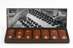 Michel Cluizel Nuancier, Crus de Plantation, dark chocolate box