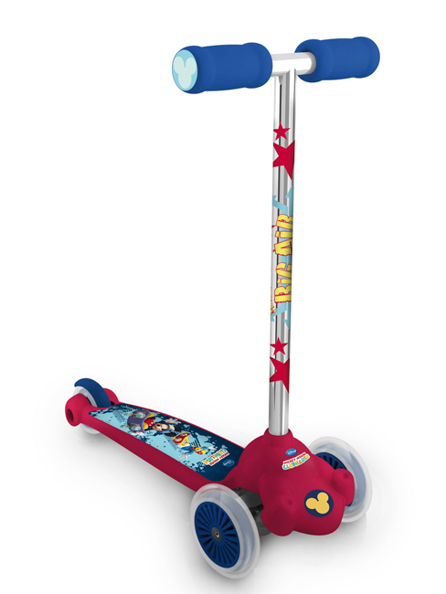 Mickey Mouse Twist and Roll Scooter