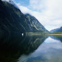 Milford Sound Tour and Cruise from Queenstown -