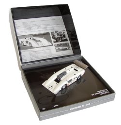 Minichamps 1:43 Scale Chaparral 2H Can Am Edmonton 1969 - Ltd. Ed. 9,999 pcs - John Surtees