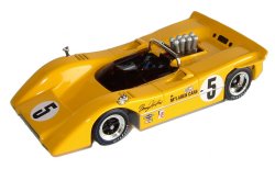 Minichamps 1:43 Scale McLaren M8 A - Can Am Series 1968 - Ltd Ed 5,555 pcs - Denny Hulme