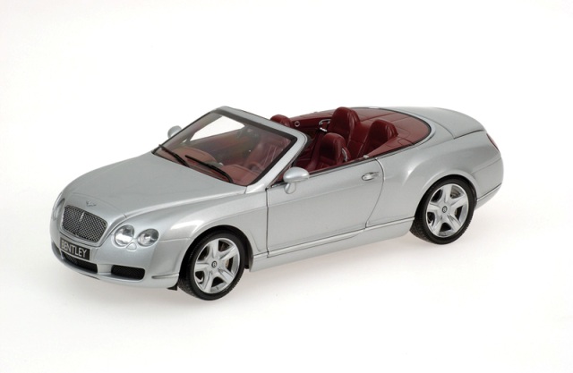 Minichamps Bentley Continental GTC 2006 Silver