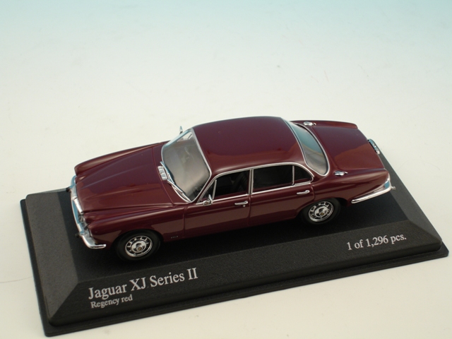 Minichamps Jagaur XJ Series II 1975 Red