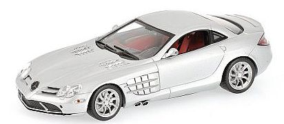 Minichamps Top Gear 1:43 Scale Mercedes-Benz McLaren SLR Diecast Car (Silver) with The Stig Figure