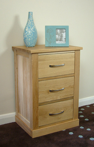 Oak 3 Drawer Lamp/Bedside Table