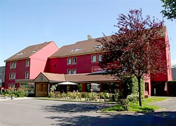 MONS EN BAROEUL Comfort Inn Lille-Mons En Baroeul