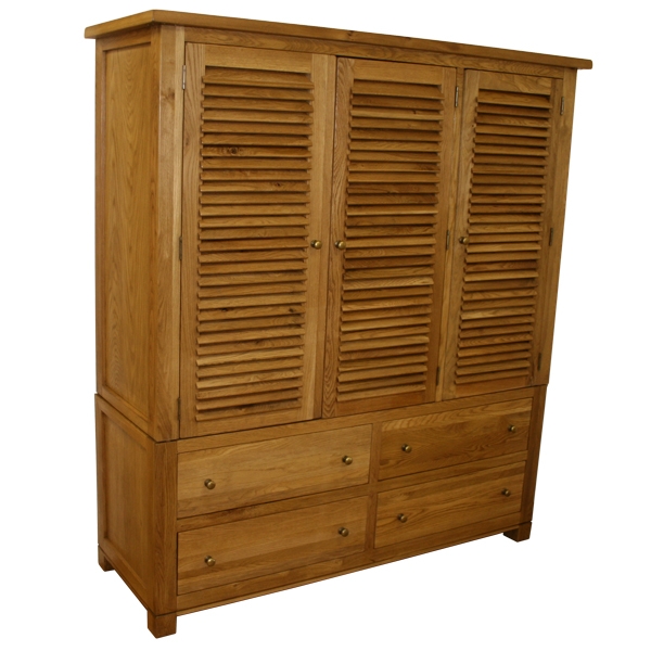 montreal Solid Oak 4 Drawer 3 Door Triple Wardrobe