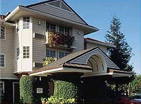 MOUNTAIN VIEW Crestview Hotel