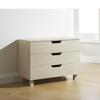 Mountrose Limited Clearance - Billings 3 Drawer Chest in Oak
