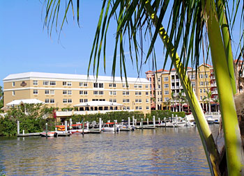 NAPLES Bayfront Inn Fifth Avenue