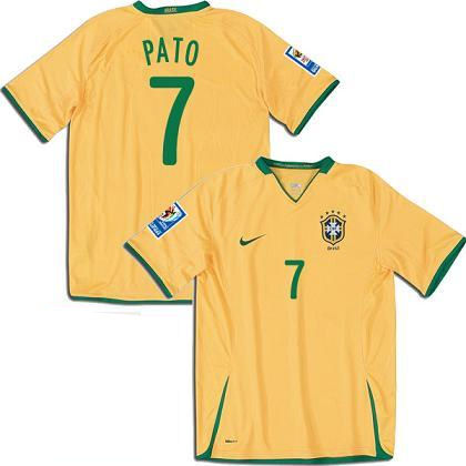 Nike 08-09 Brazil home (Pato 7)
