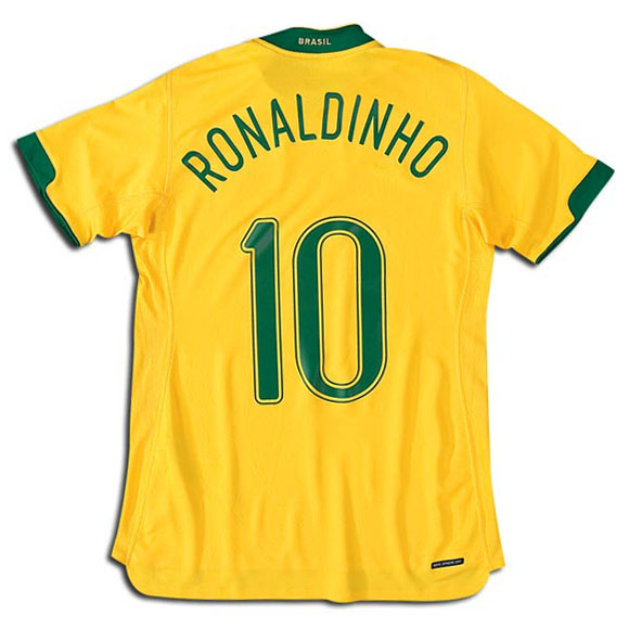 Nike Brazil home (Ronaldinho 10) 06/07