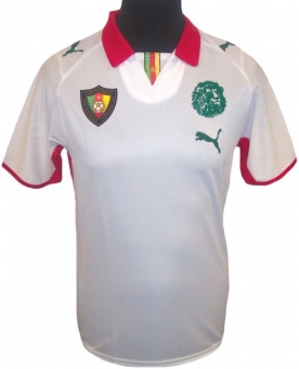 National teams Puma 08-09 Cameroon 3rd (with official Samuel Etoo