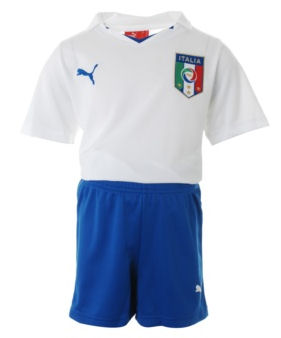 Puma 2010-11 Italy Little Boys Away Mini Kit