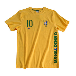 National teams Ronaldinho Brazil Nike Range Nike 08-09 Brazil Ronaldinho T-Shirt (yellow) - Kids