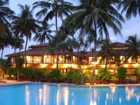 Negombo eco friendly beach hotel in Sri Lanka